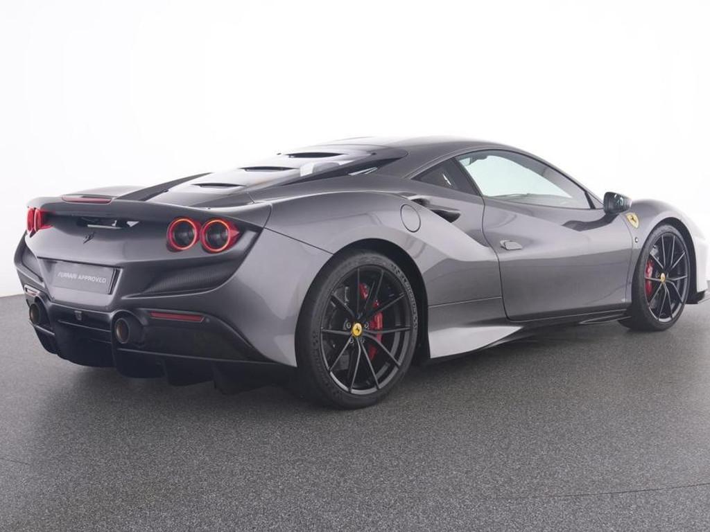 Ferrari F8