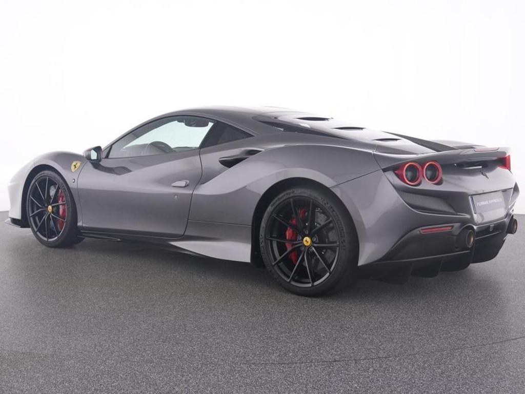 Ferrari F8