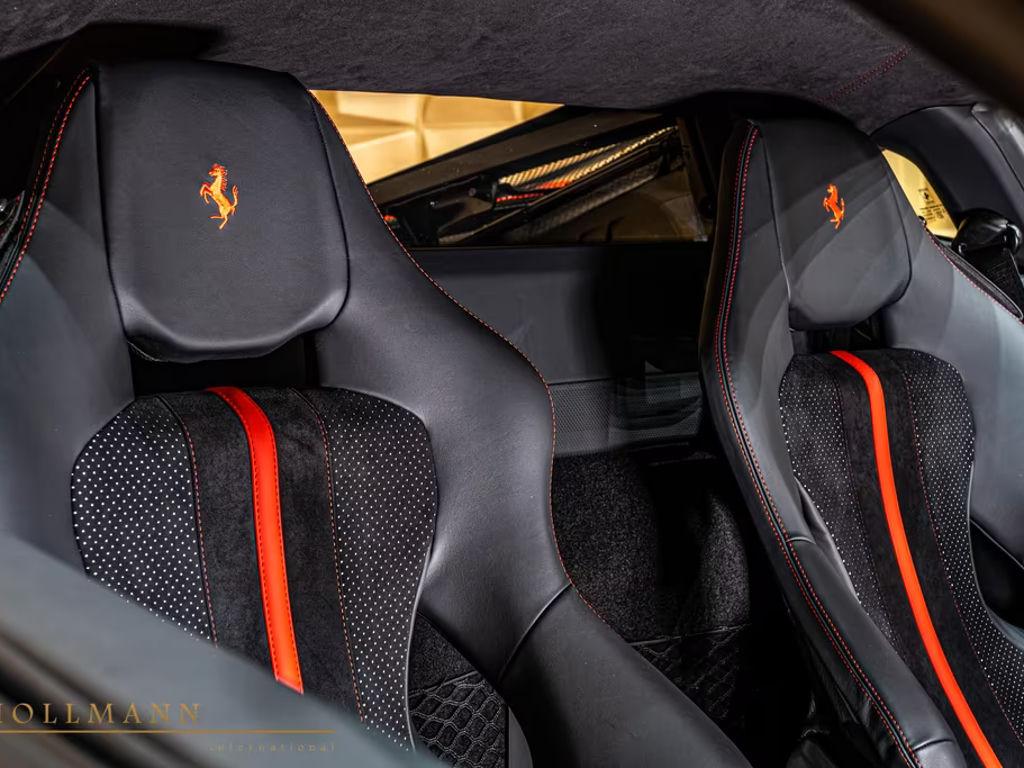 Ferrari F8