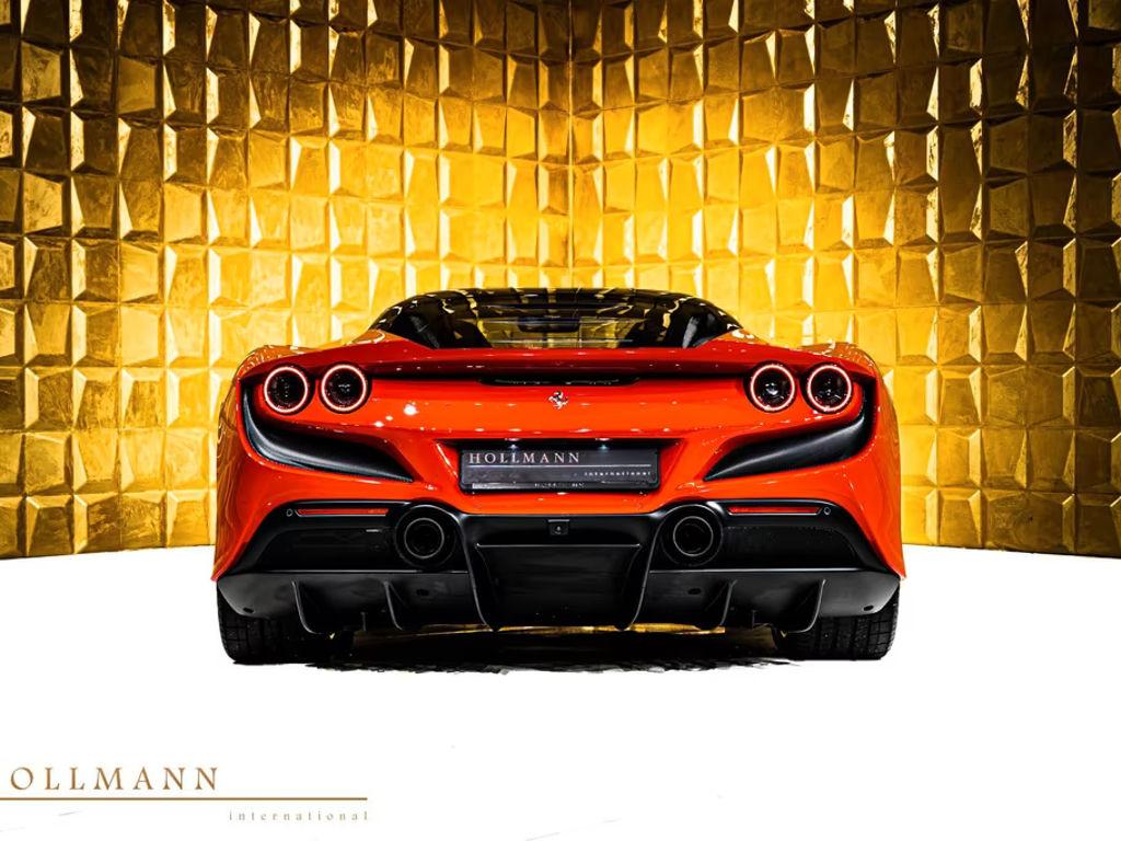 Ferrari F8