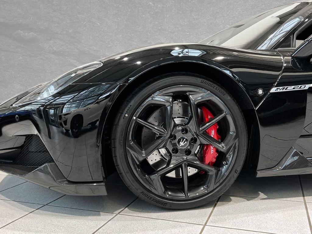 Maserati MC20
