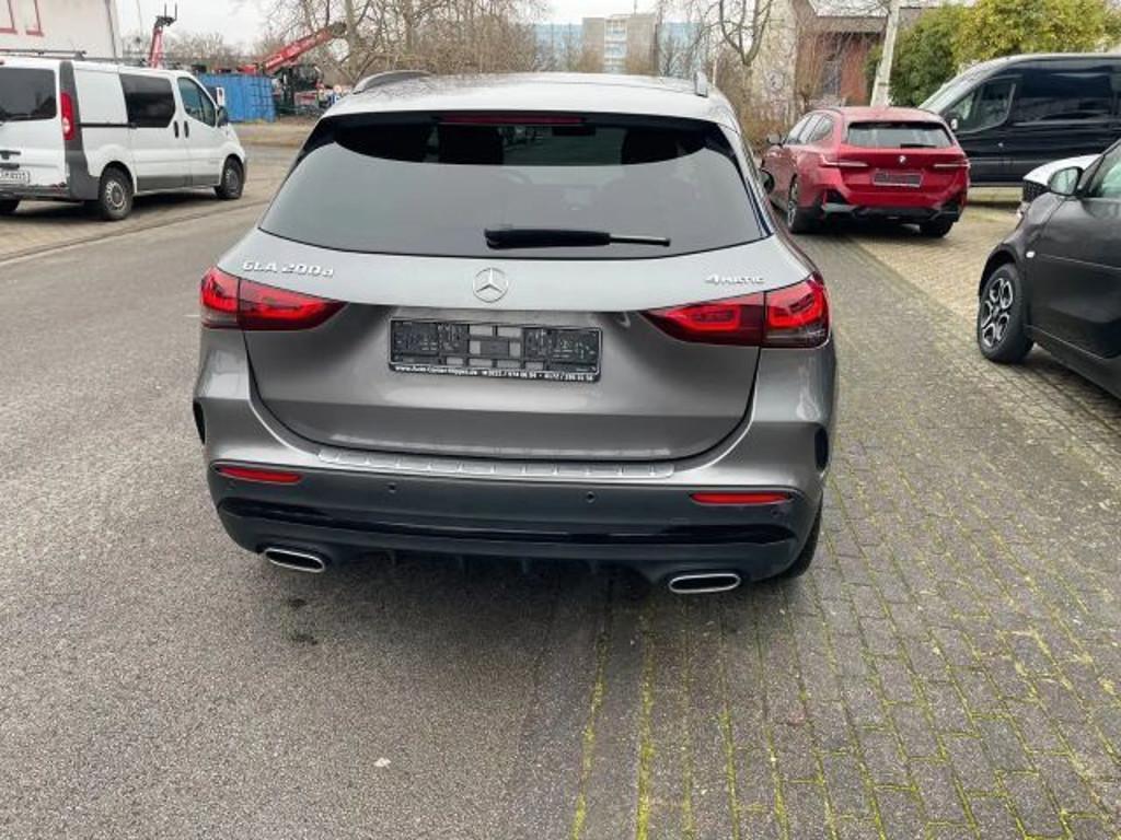 Mercedes-Benz GLA-Klasse
