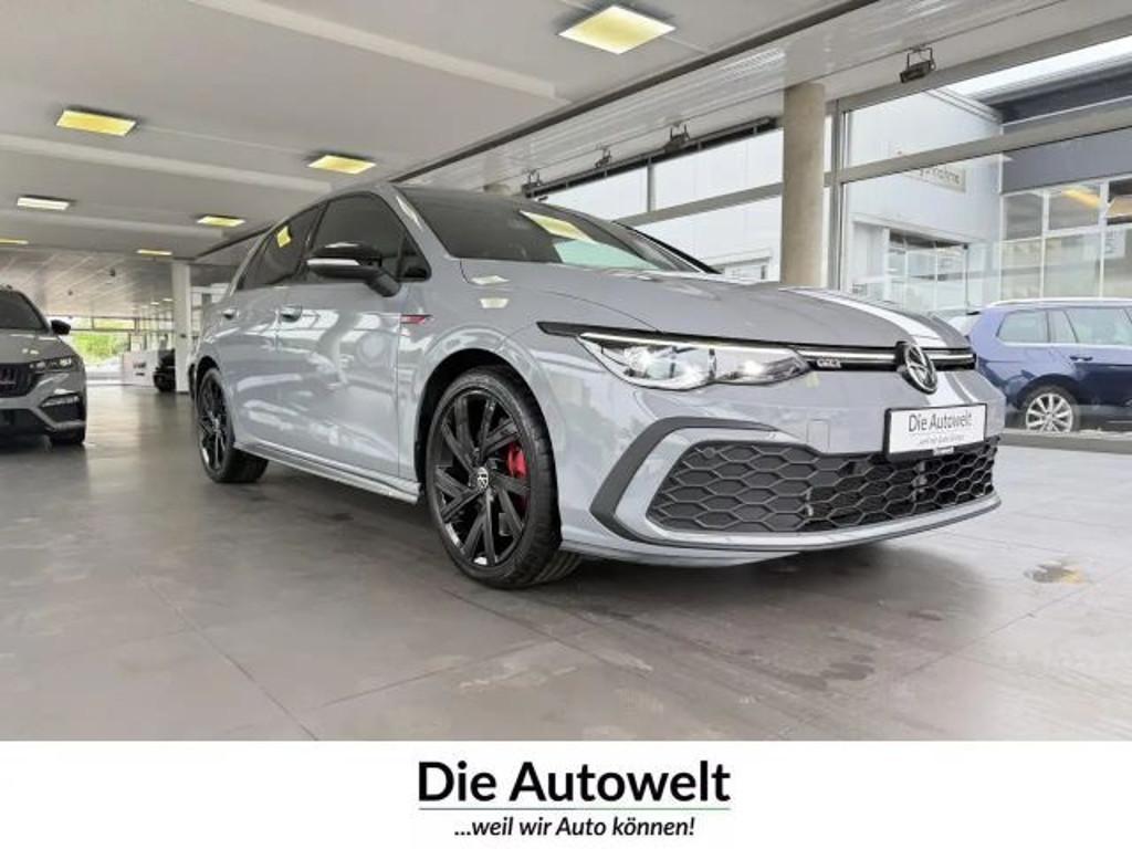 Volkswagen Golf 2022 Benzine