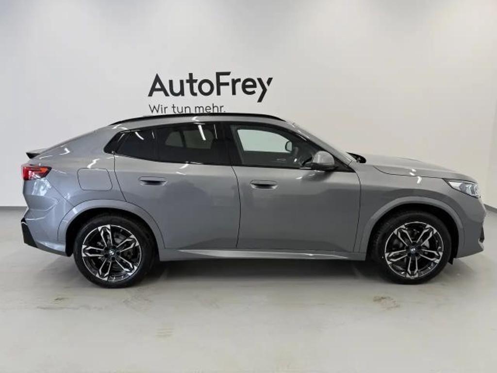 BMW iX2