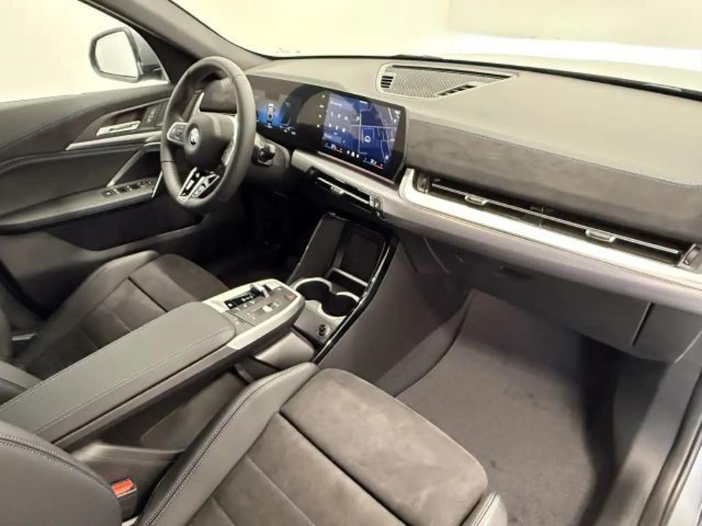 BMW iX2