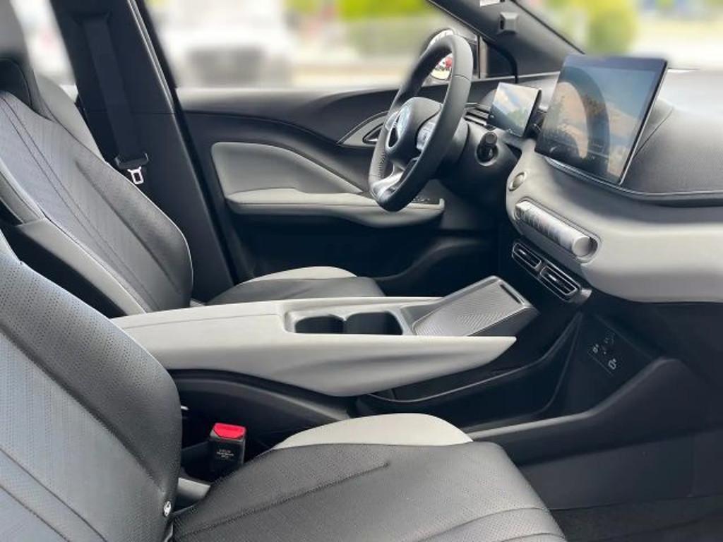 BYD Dolphin Surf