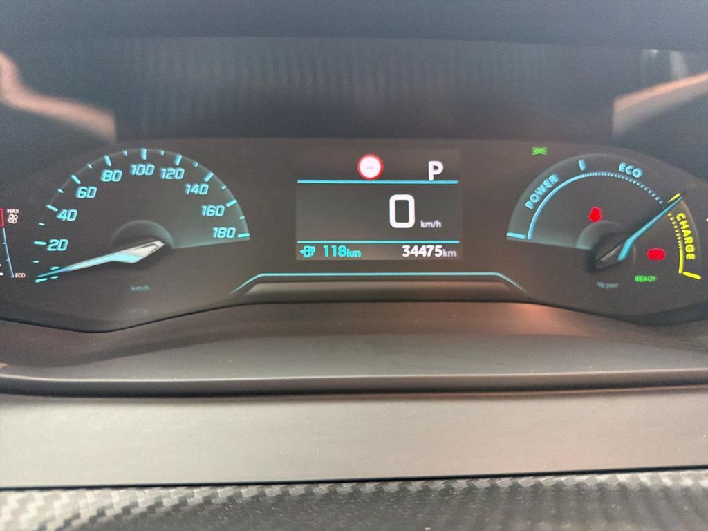 Peugeot e-2008