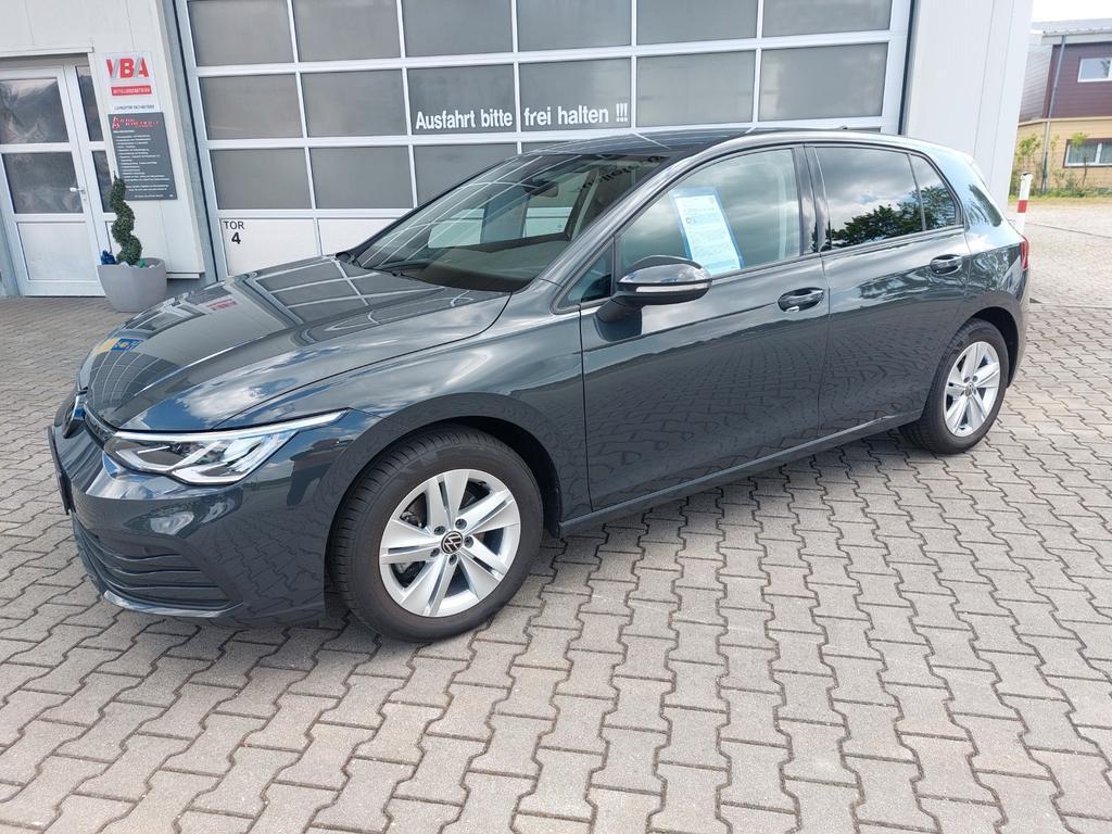Volkswagen Golf 2023 Benzine