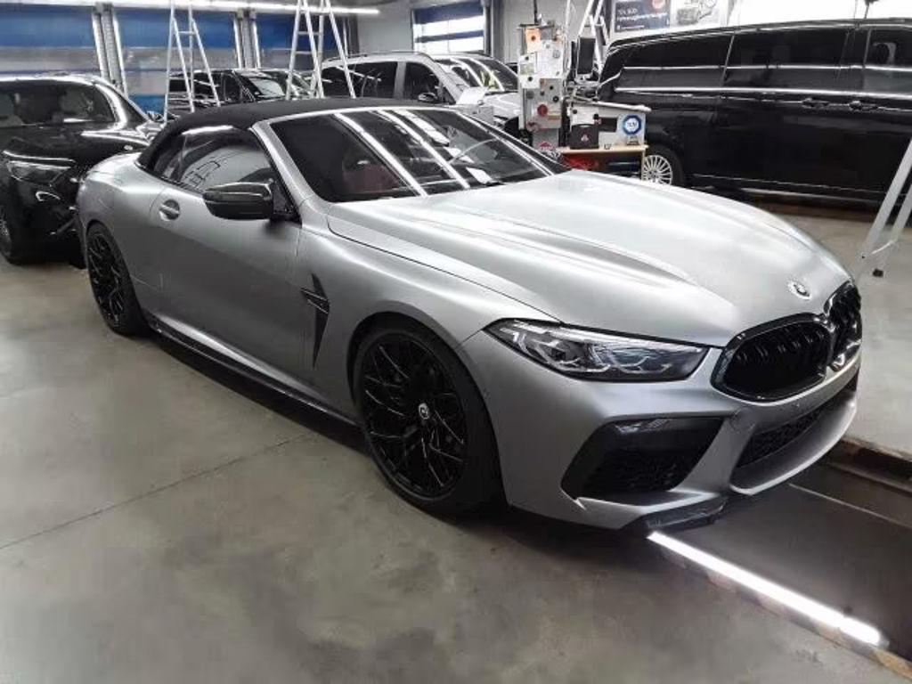 BMW M8