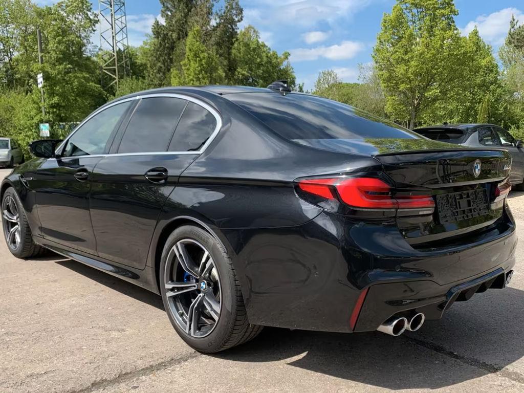 BMW M5