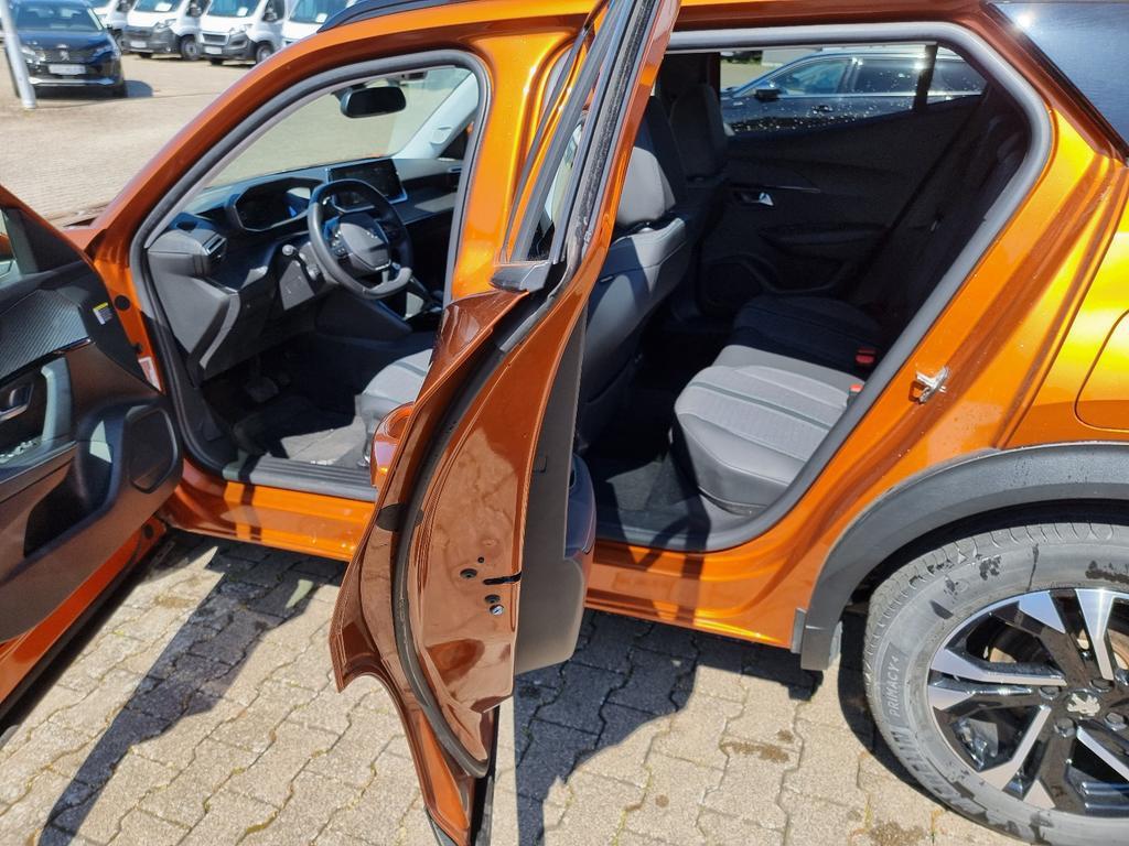 Peugeot e-2008