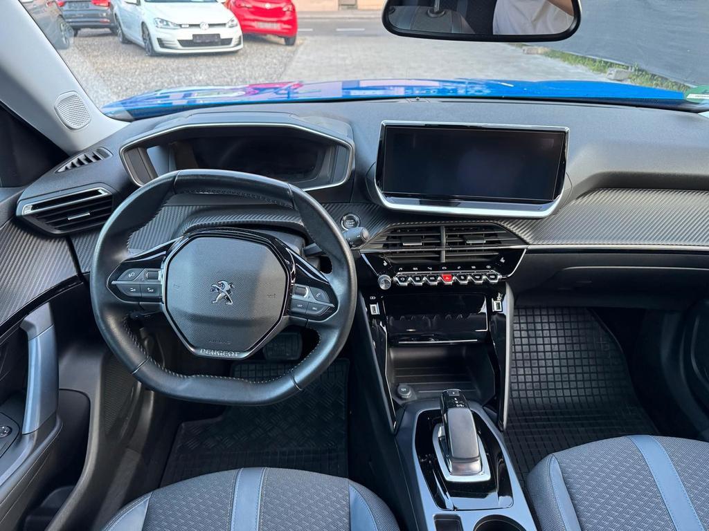 Peugeot e-2008