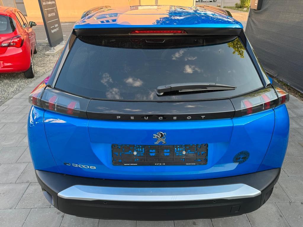 Peugeot e-2008