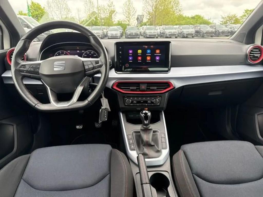 Seat Arona