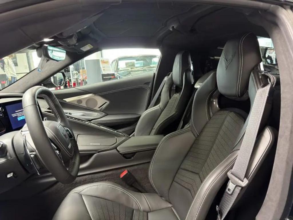Corvette C8