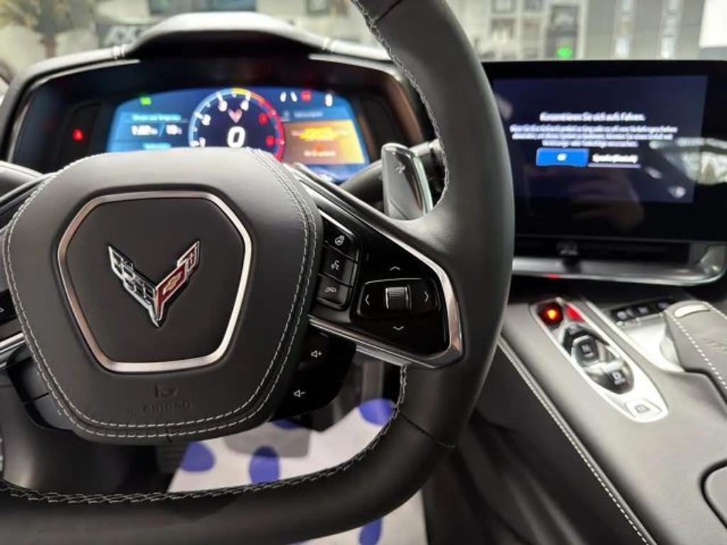 Corvette C8