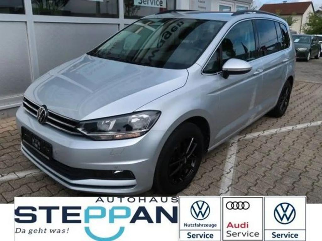 Volkswagen Touran 2023 Benzine