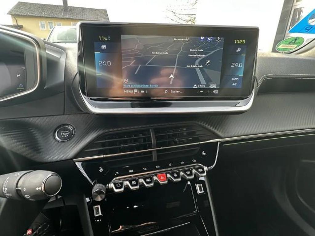 Peugeot e-2008