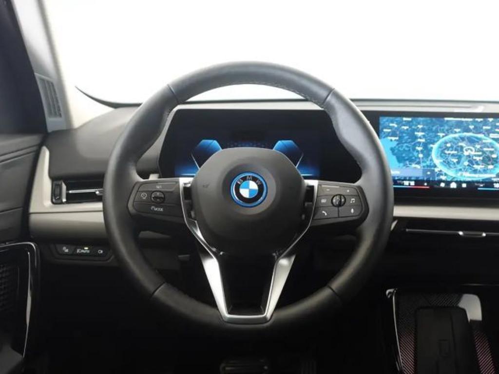 BMW iX2