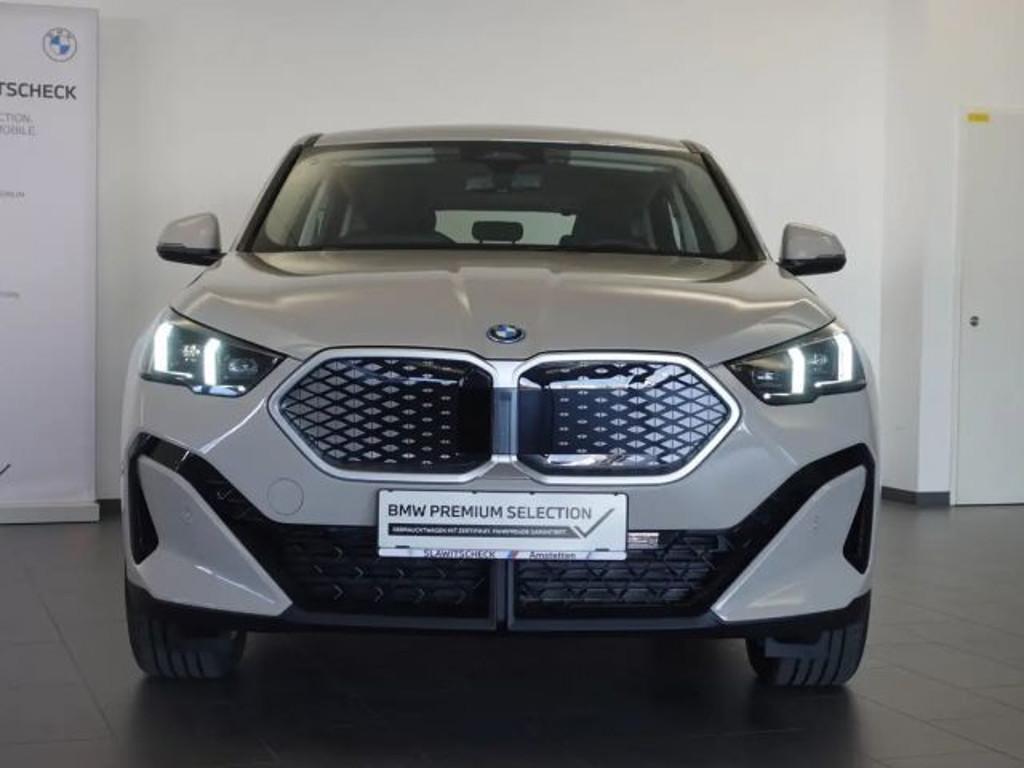 BMW iX2