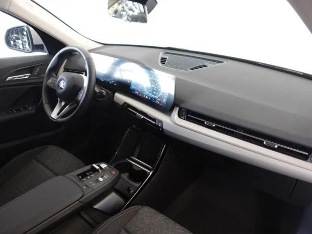 BMW iX2