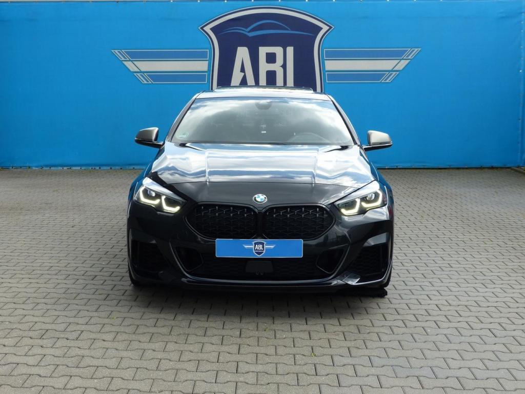 BMW M235