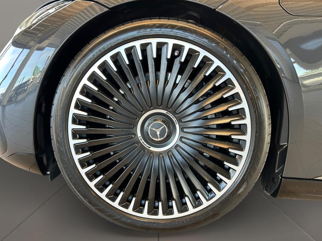 Mercedes-Benz EQS