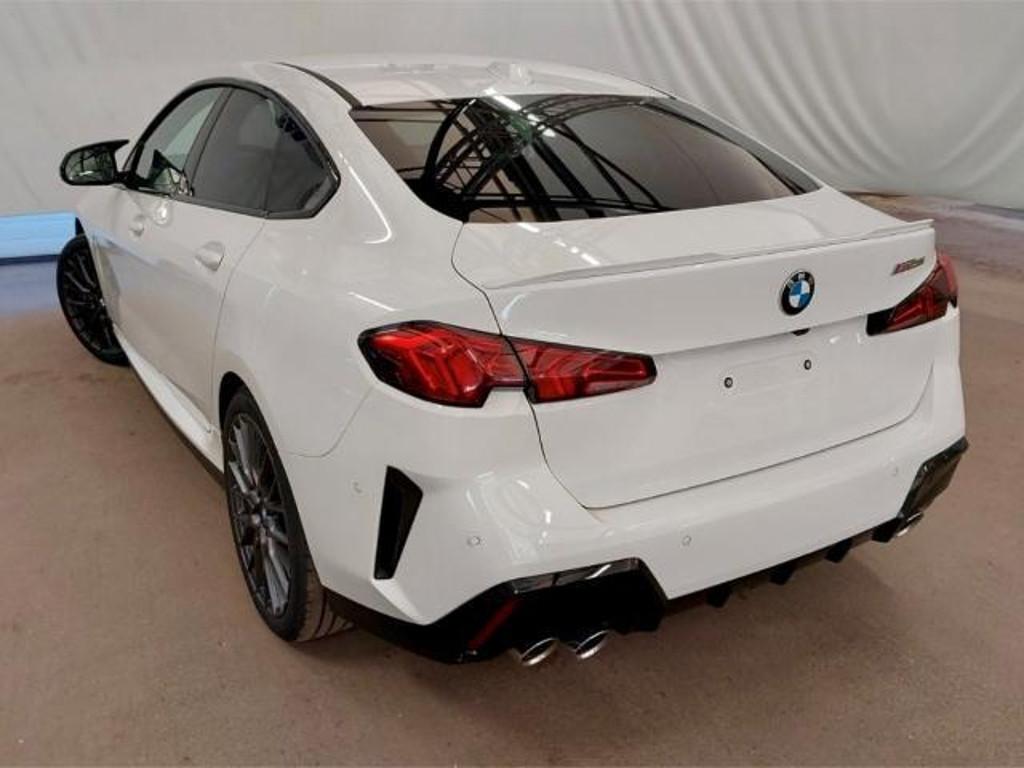BMW M235 2025 Benzine