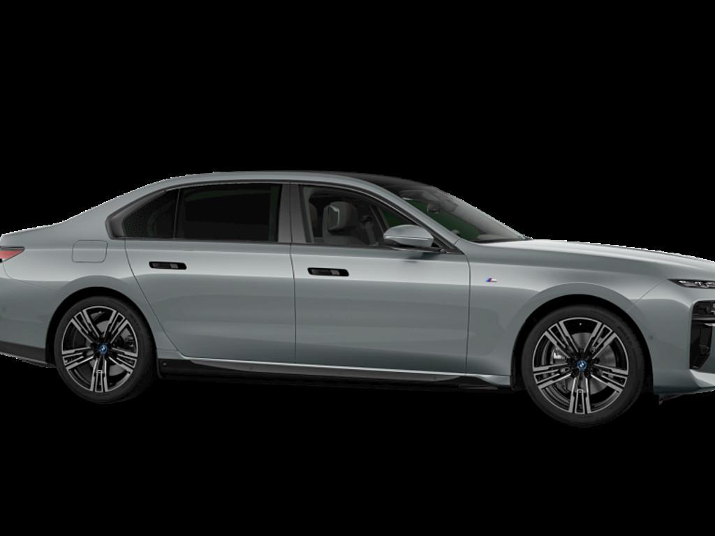 BMW i7