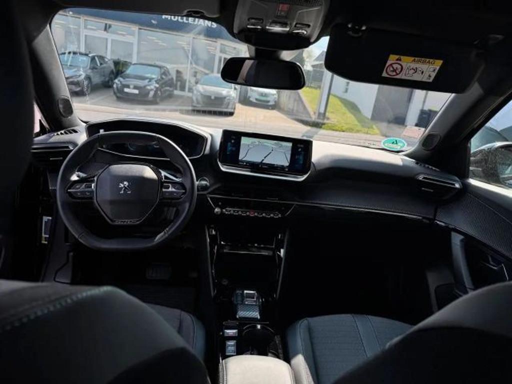 Peugeot e-2008