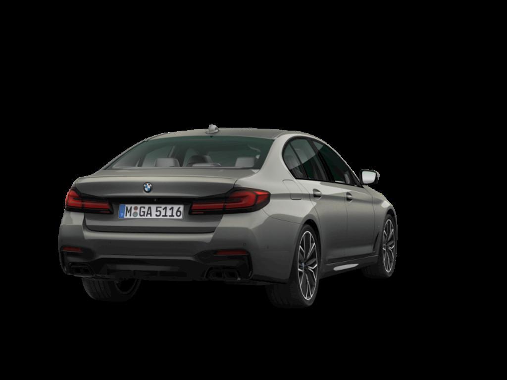 BMW M550