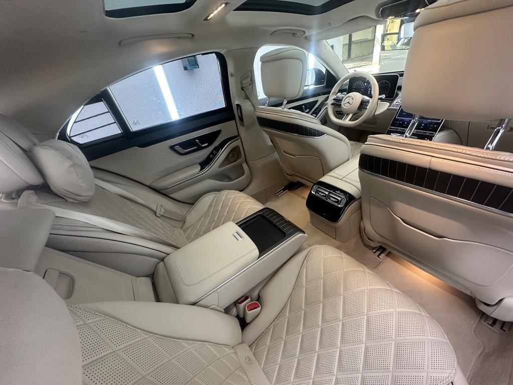 Mercedes-Benz S-Klasse