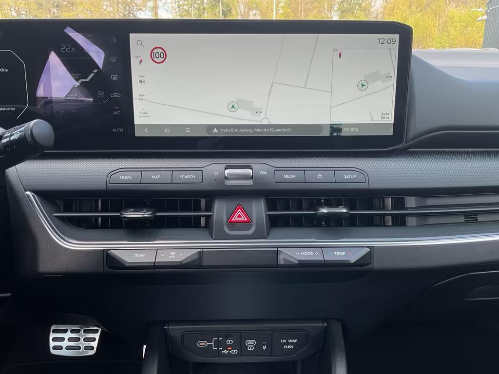 Kia K4