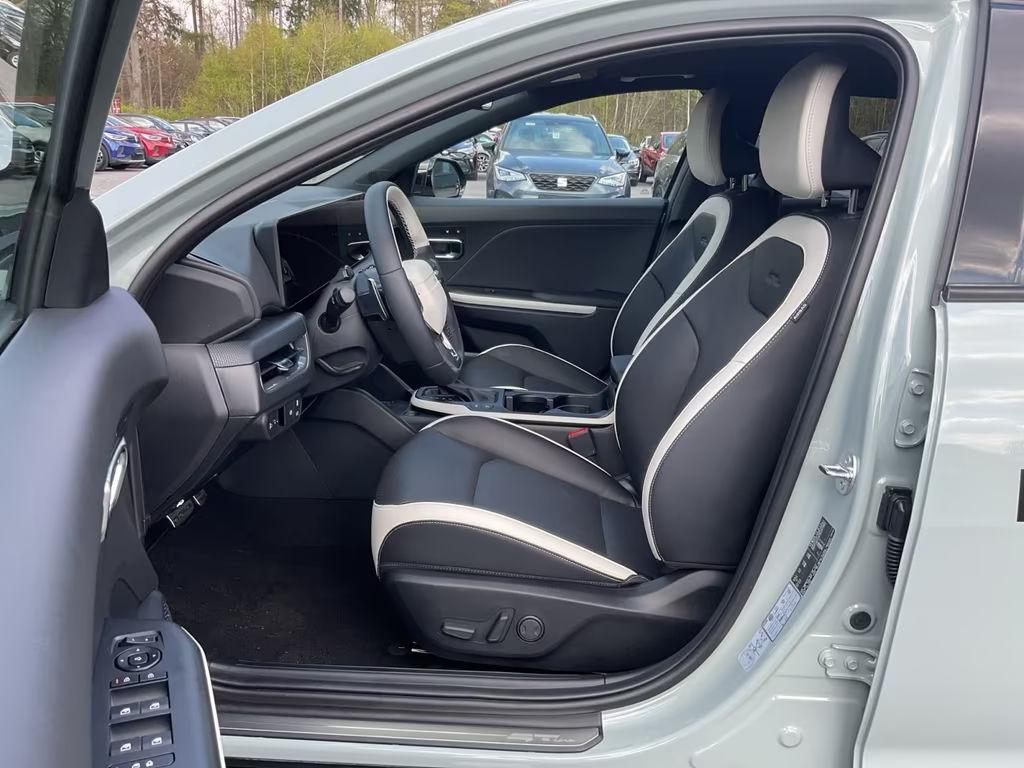 Kia K4