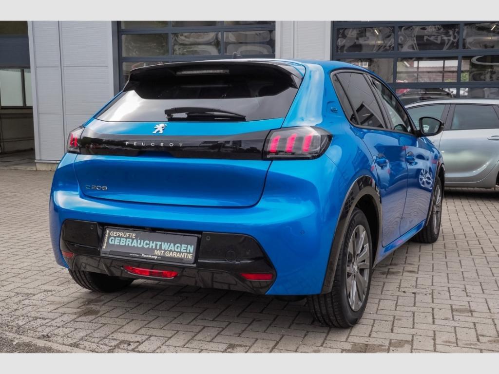 Peugeot e-208