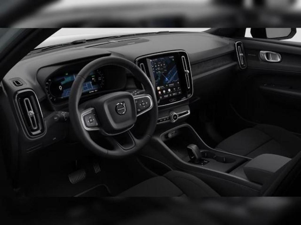 Volvo EX40