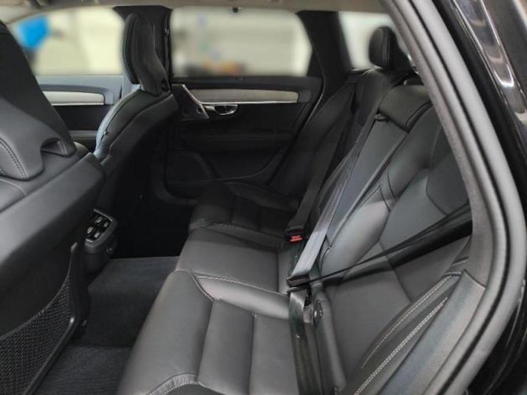 Volvo V90 Cross Country