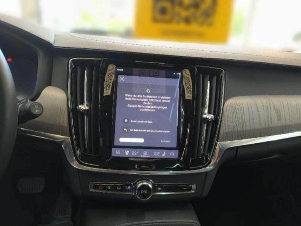 Volvo V90 Cross Country