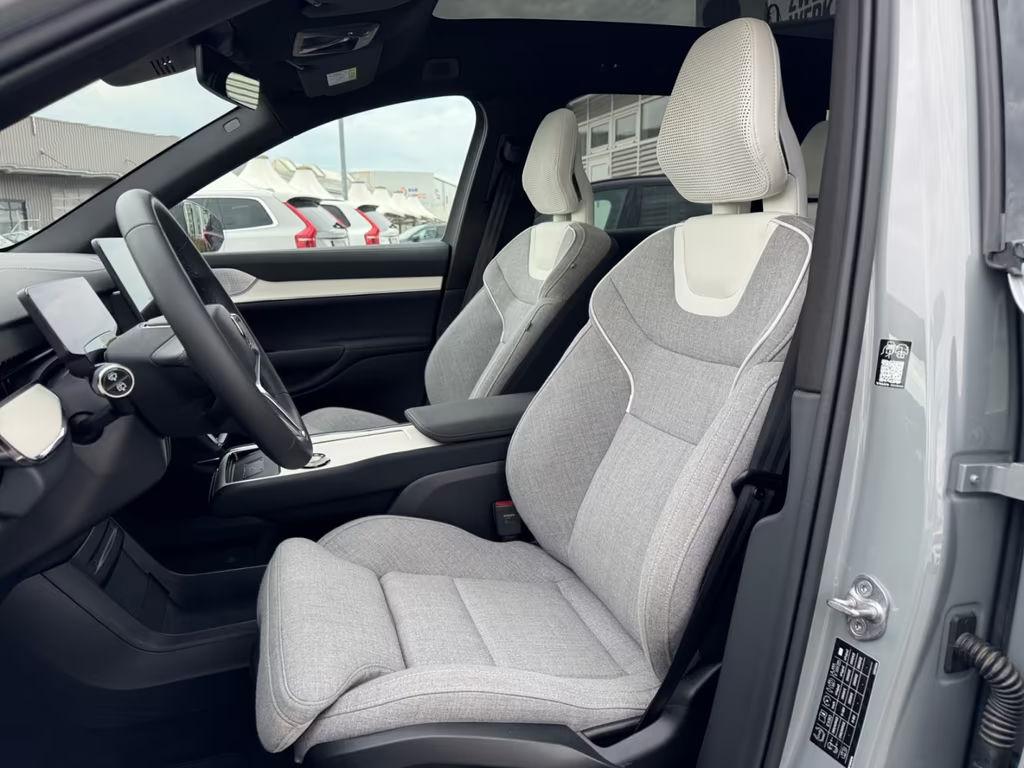 Volvo EX90