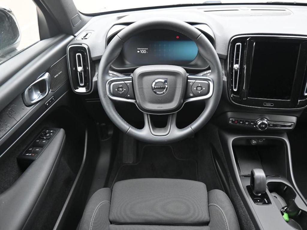 Volvo EX40