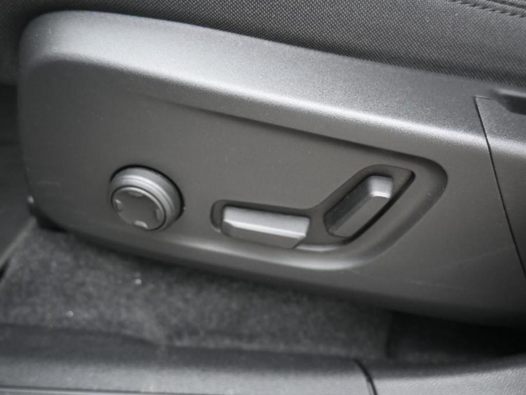 Volvo EX40
