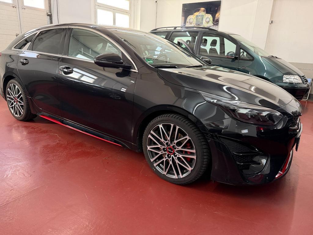 Kia ProCeed