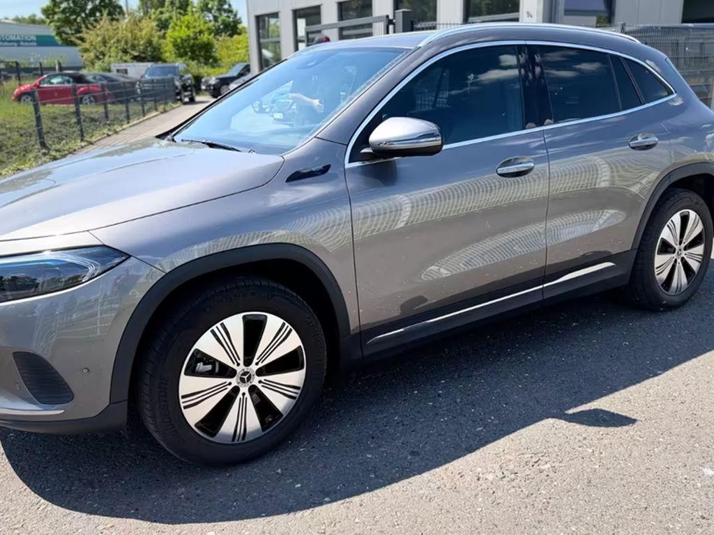 Mercedes-Benz EQA