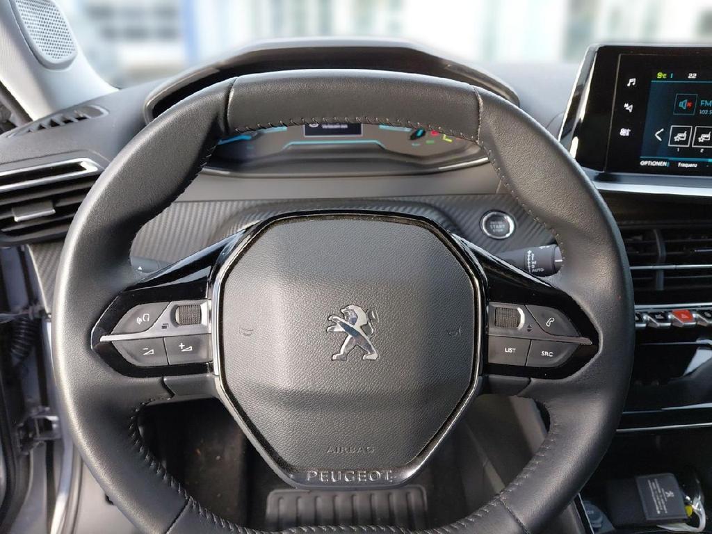 Peugeot e-2008