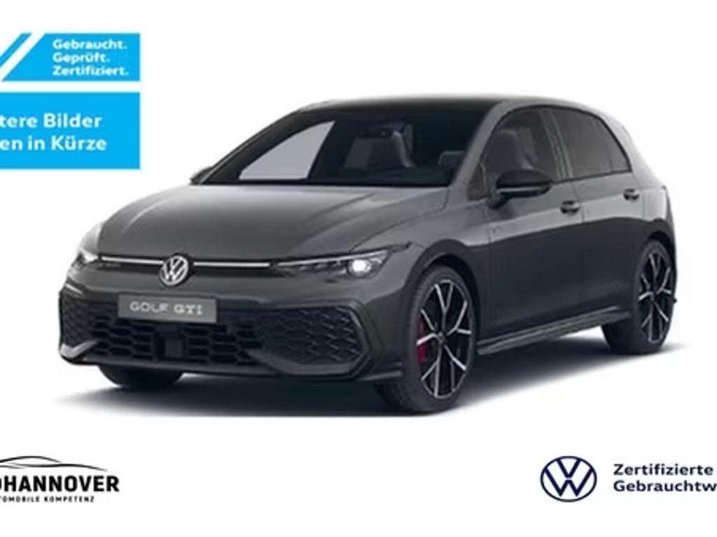 Volkswagen Golf 2025 Benzine