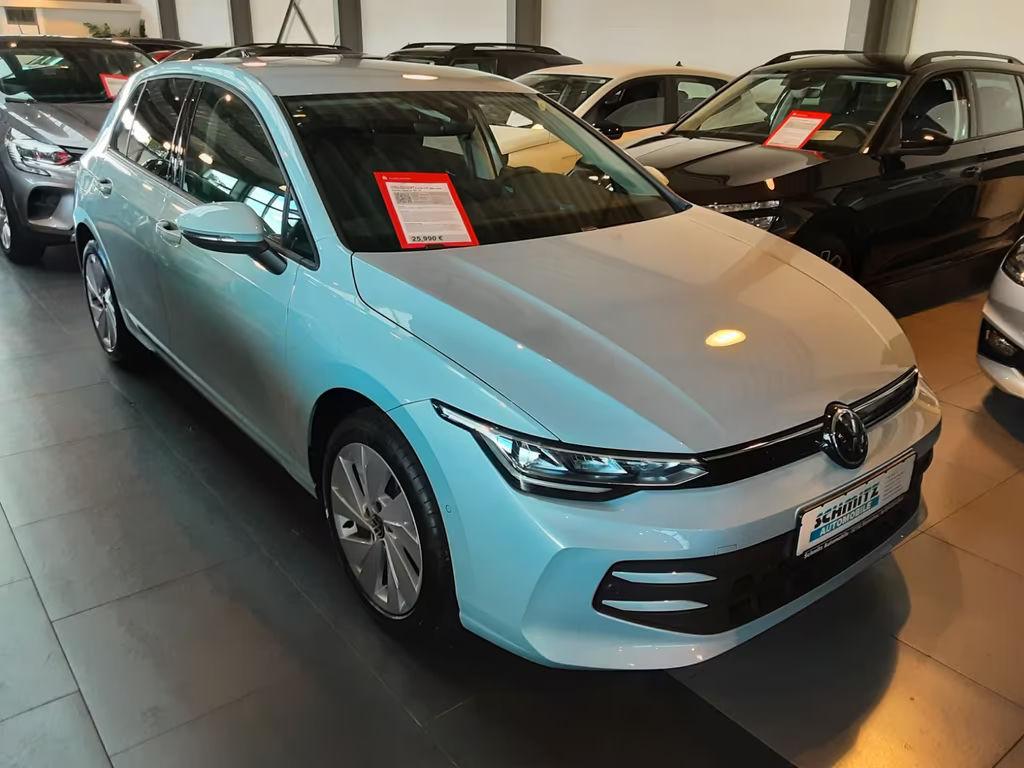 Volkswagen Golf 2025 Benzine