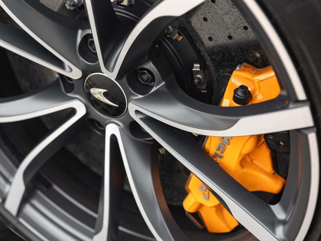 McLaren Artura