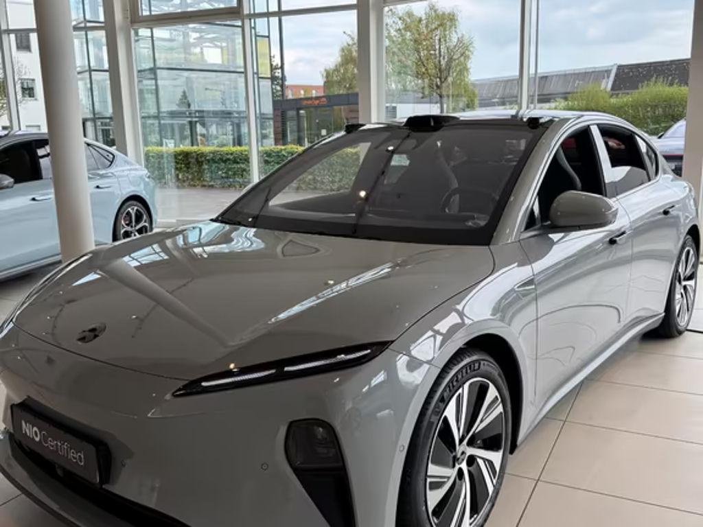 NIO ET5