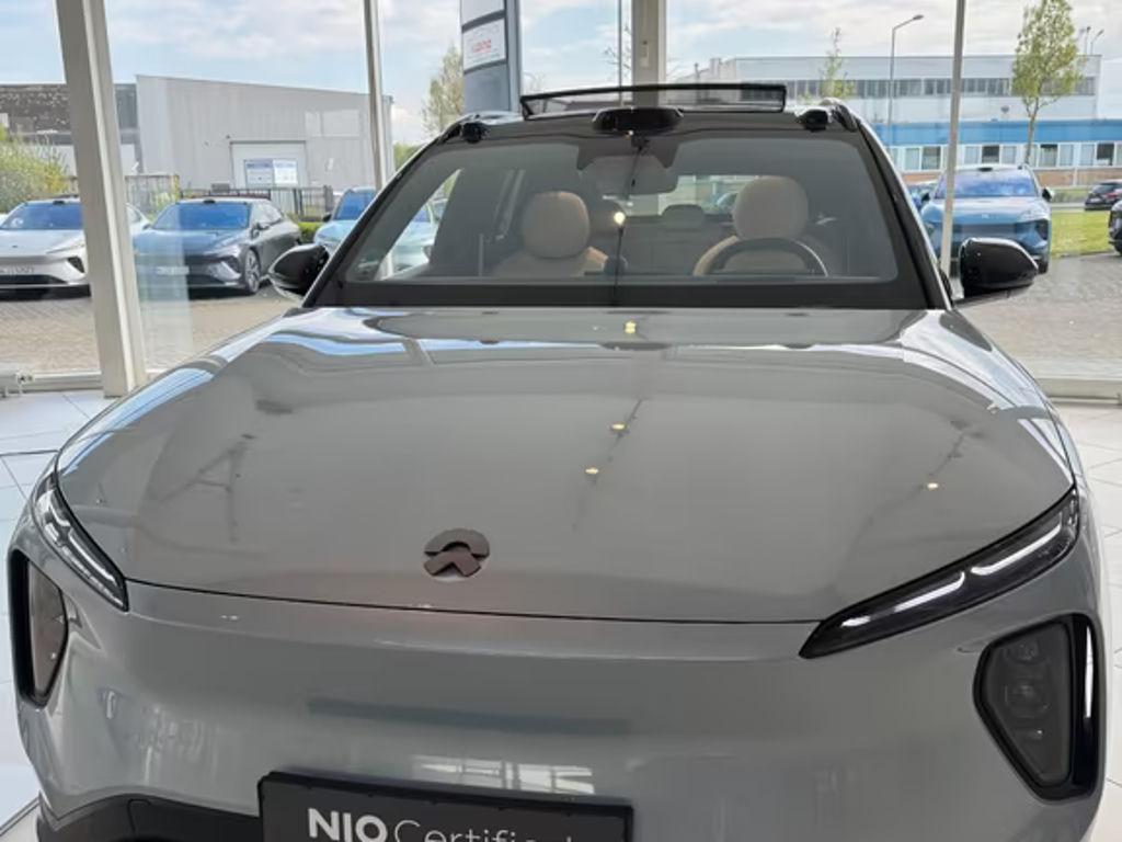 NIO EL6