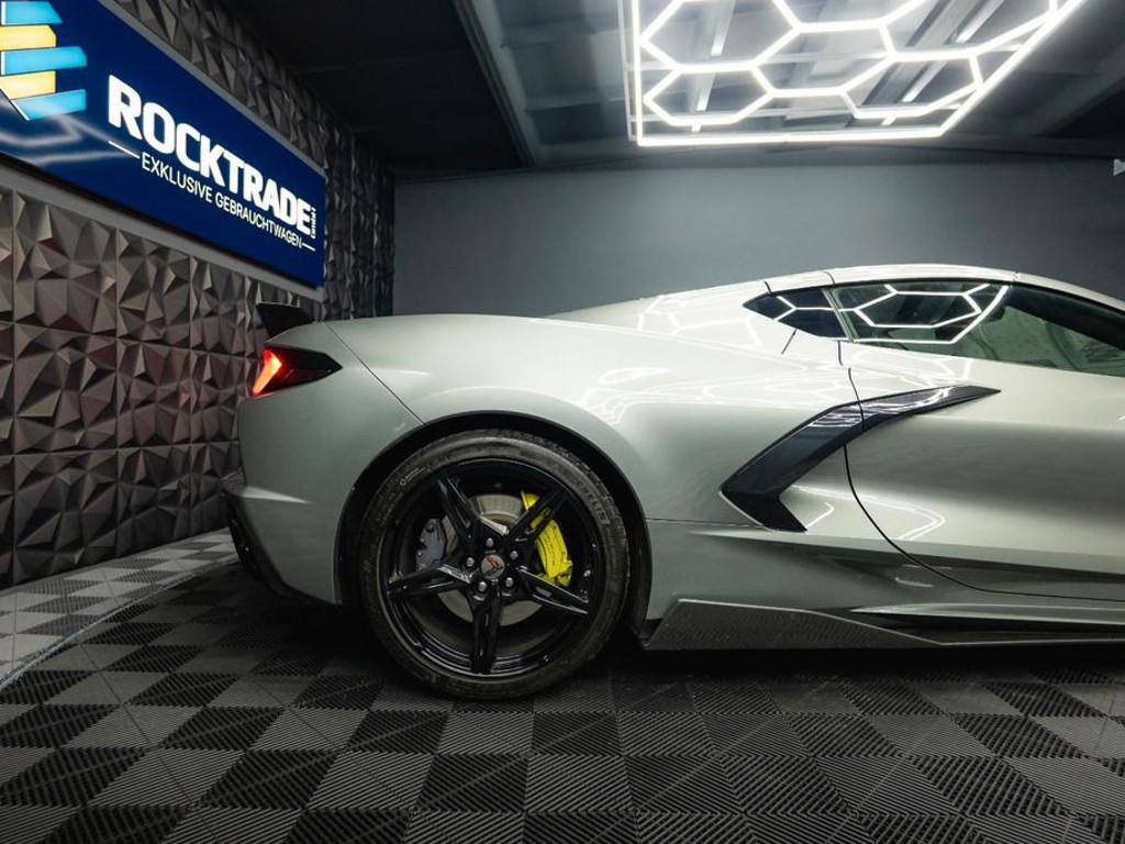 Corvette C8